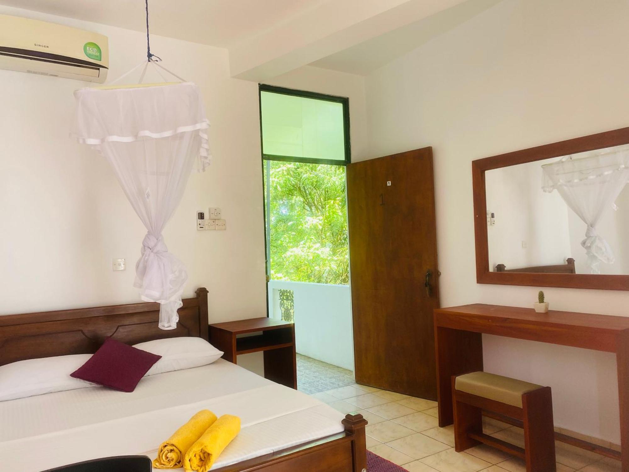Bienvenido Cozy Madiha Hotel Matara Szoba fotó