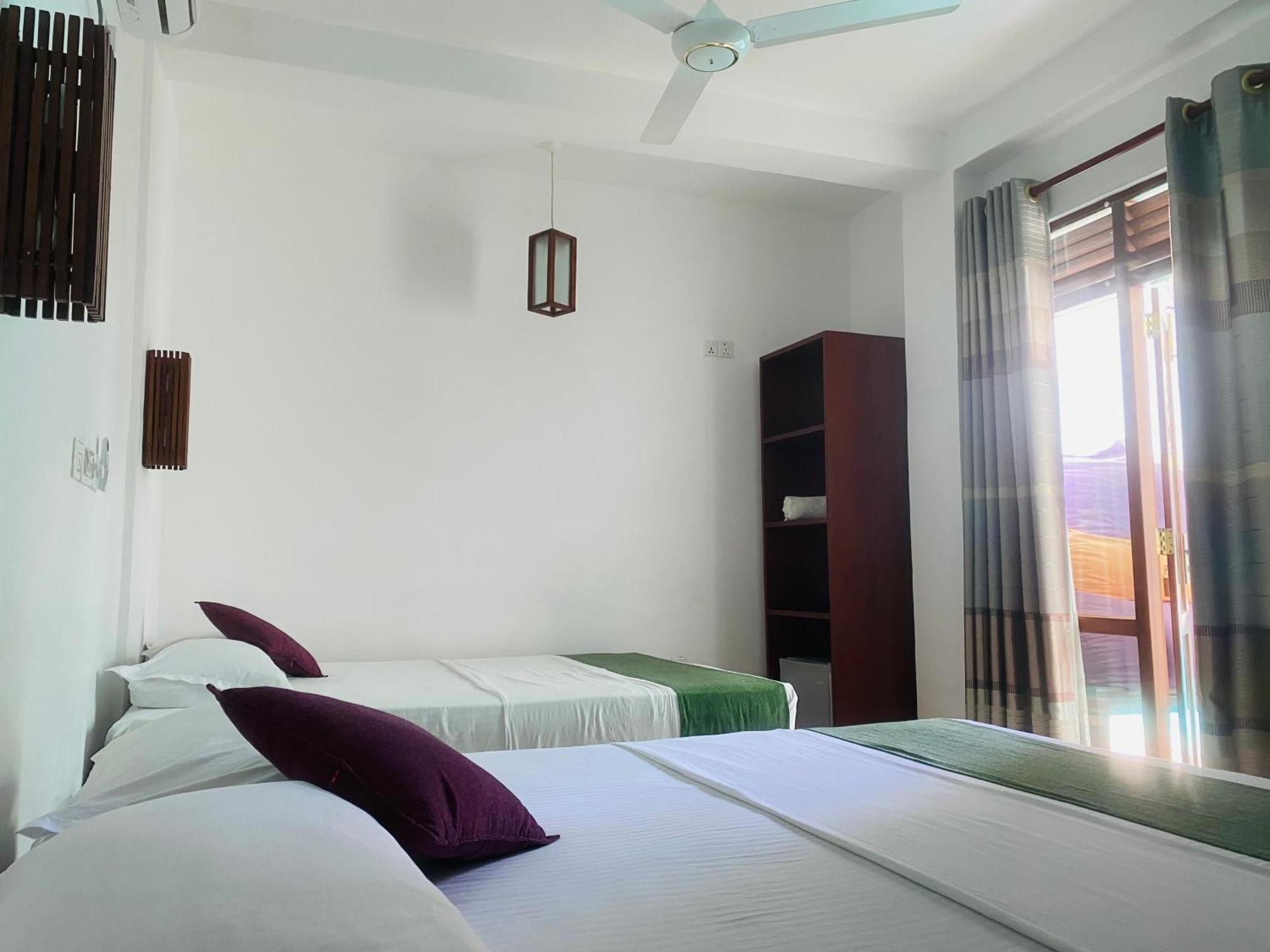 Bienvenido Cozy Madiha Hotel Matara Szoba fotó