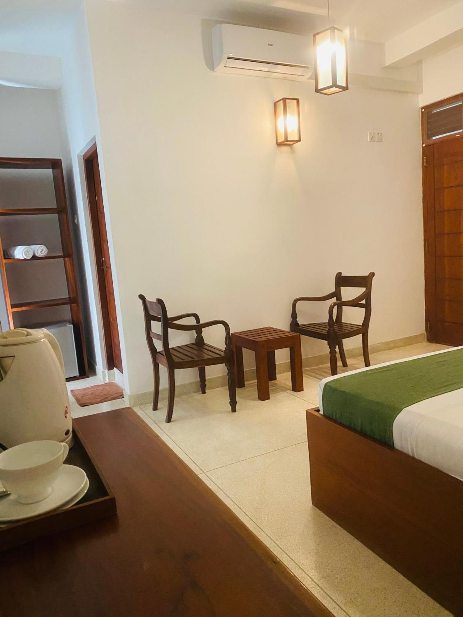 Bienvenido Cozy Madiha Hotel Matara Kültér fotó