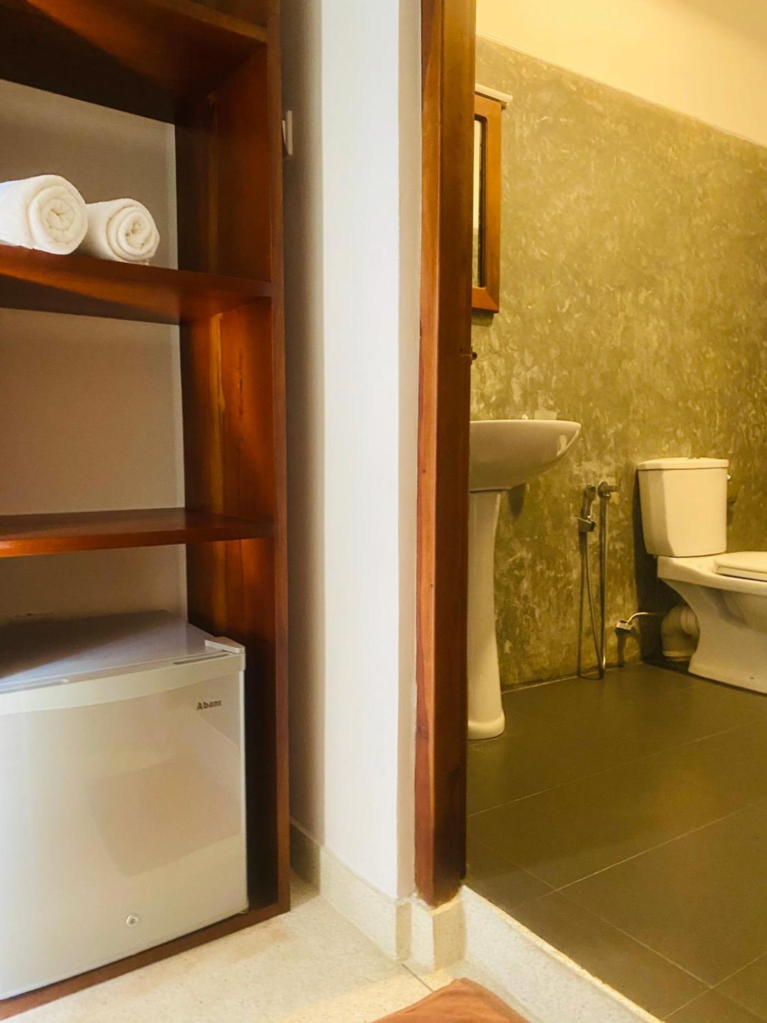 Bienvenido Cozy Madiha Hotel Matara Kültér fotó